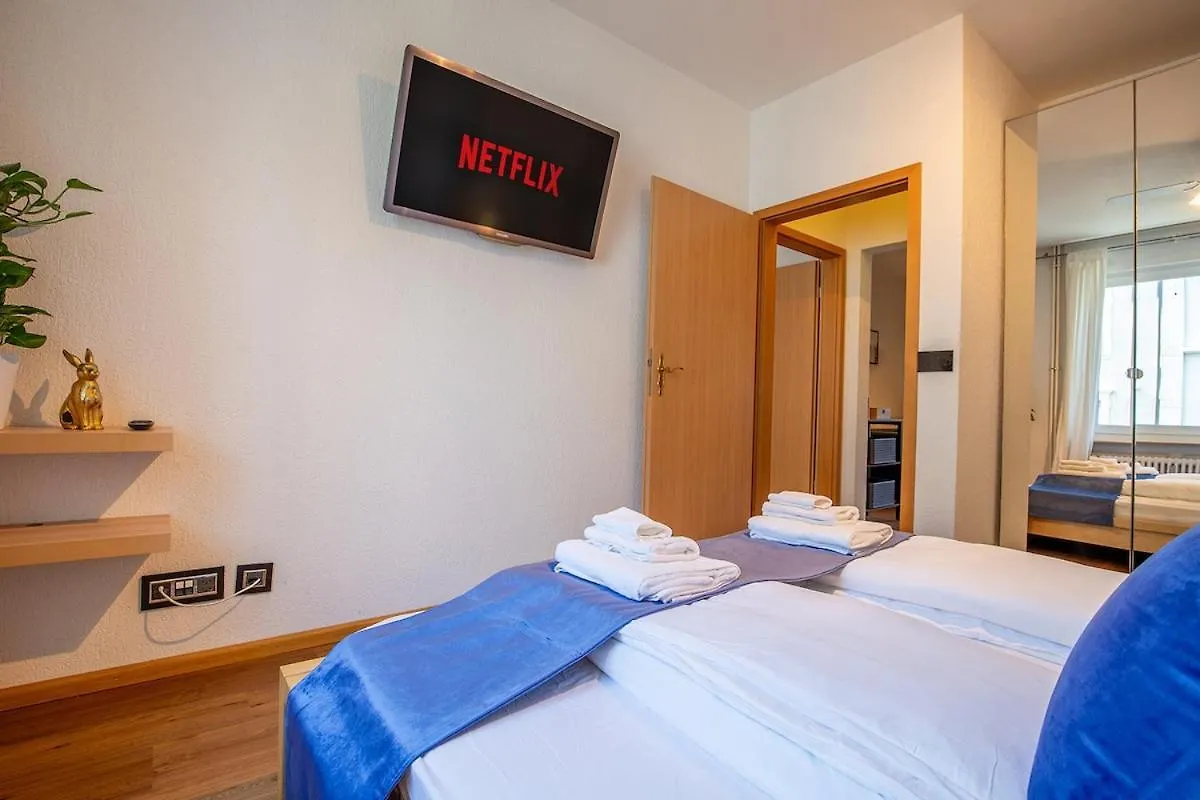 Special Roger F Rabbit 2 Apartment, Roche Towers, 10-Star Basel