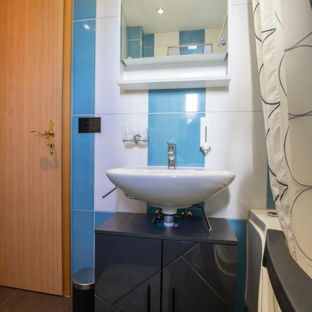 Apartmán Special Roger F Rabbit 2 Apartment, Roche Towers, 10-Star Basilej